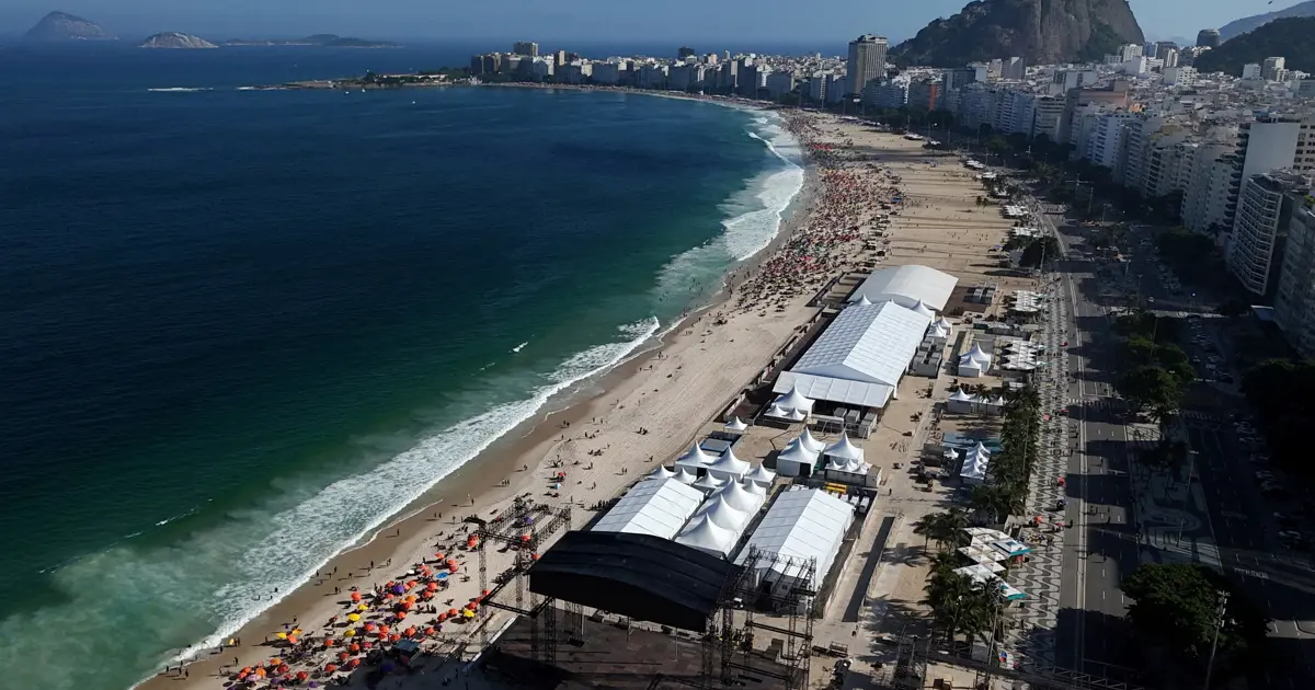 Shakira konseri öncesi facia: Sahneyi kuran işçi öldü