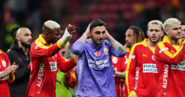 Gözyaşları sonrası Osimhen’den açıklama. "Hatalar futbolun bir parçasıdır"