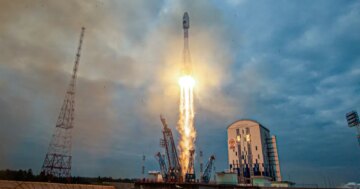 Rusya’dan yeni nesil roket denemesi. Soyuz-5 başarıyla fırlatıldı