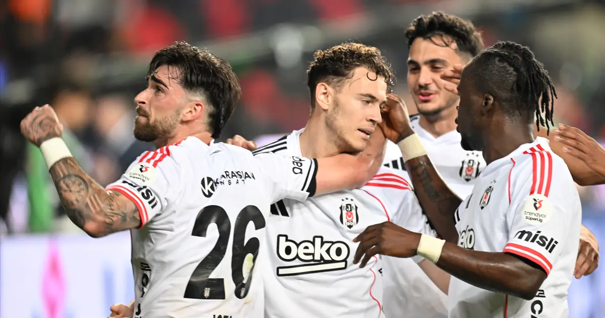 Beşiktaş, Gaziantep’te 3 puanı 2 golle aldı