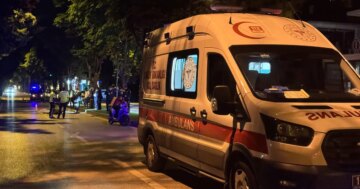 Refüje çarpan motokurye hayatını kaybetti