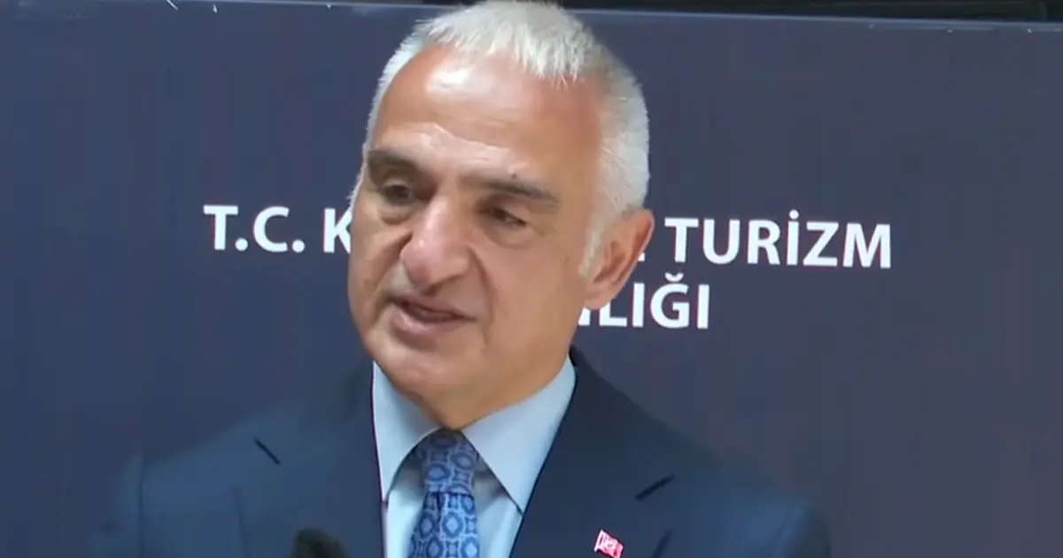 Bakan Ersoy: 2027’de 30 büyükşehirde de Kültür Yolu Festivali düzenlenecek