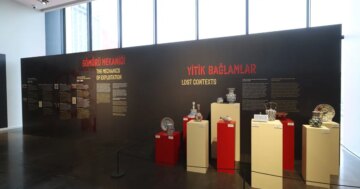 “İnsanlığın Yükü: Dekolonizasyonun Bugünü” sergisi AKM’de açıldı