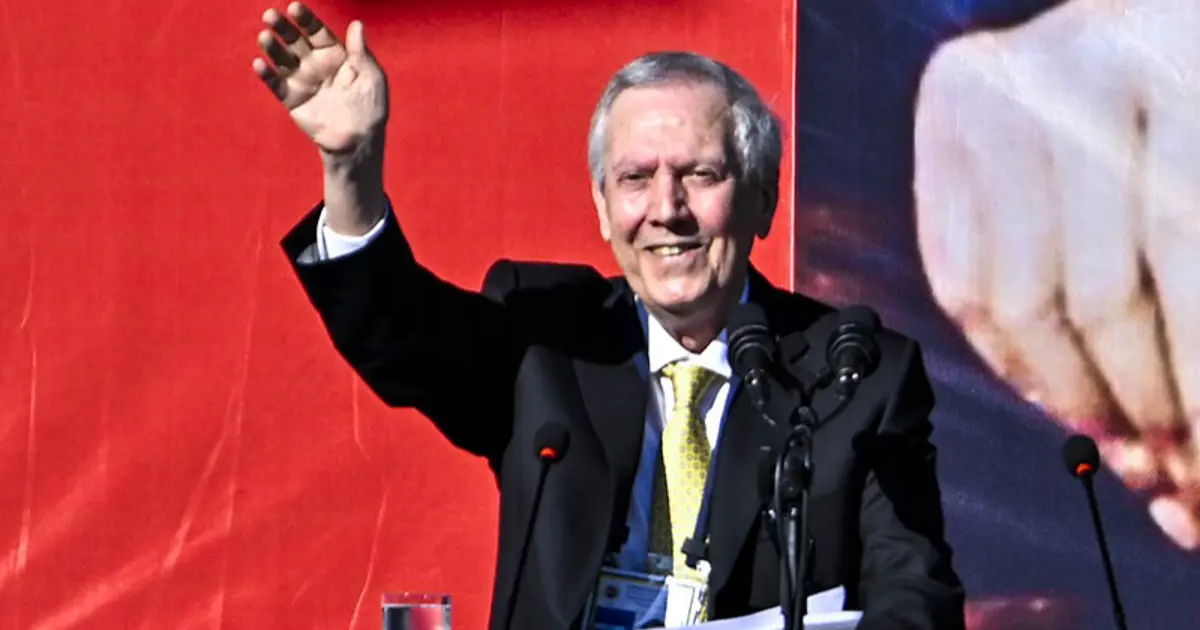 Aziz Yıldırım, iki transferi birden bitiriyor. Fenerbahçe’nin yeni golcüleri