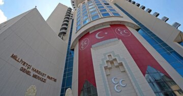MHP’de iki il teşkilatı daha feshedildi