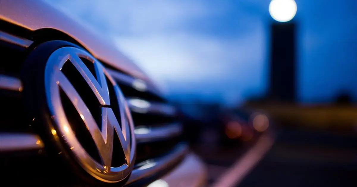 Alman hükümeti Volkswagen’in fabrika kapatma planlarını engellemeyi hedefliyor