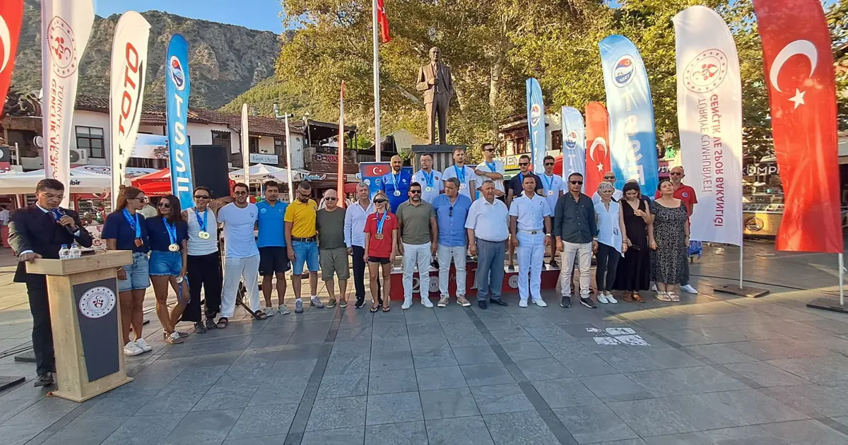Serbest dalışta 2 Türkiye rekoru