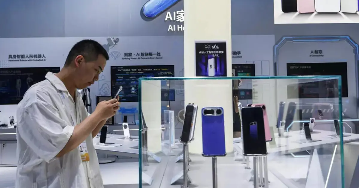 Alışkanlıkları kökten değiştirecek. Çin’deki teknoloji fuarında yapay zekalı akıllı telefonlar tanıtıldı