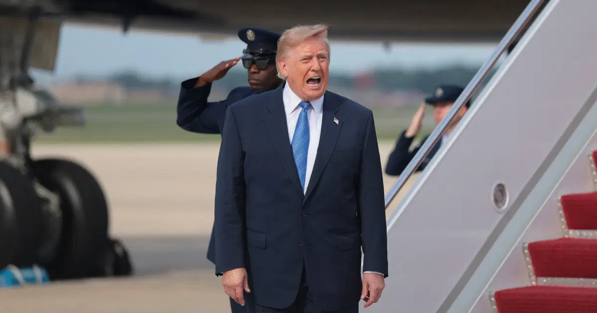 Trump, “ABD Uzay Akademisi” kuracaklarını açıkladı