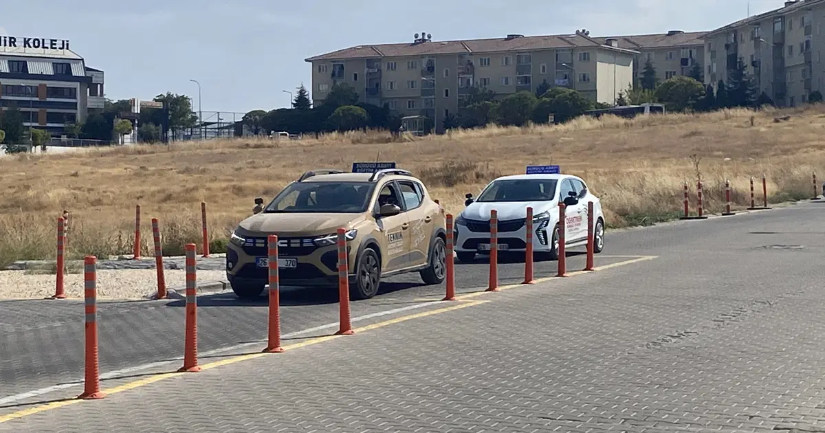 Ehliyet sınavında sil baştan. Ezber dönemi bitti, aday sürücüler akan trafiğe çıkacak