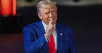 Trump, “istedikleri zaman” İran’a yeniden saldırmaya hazır olduklarını söyledi