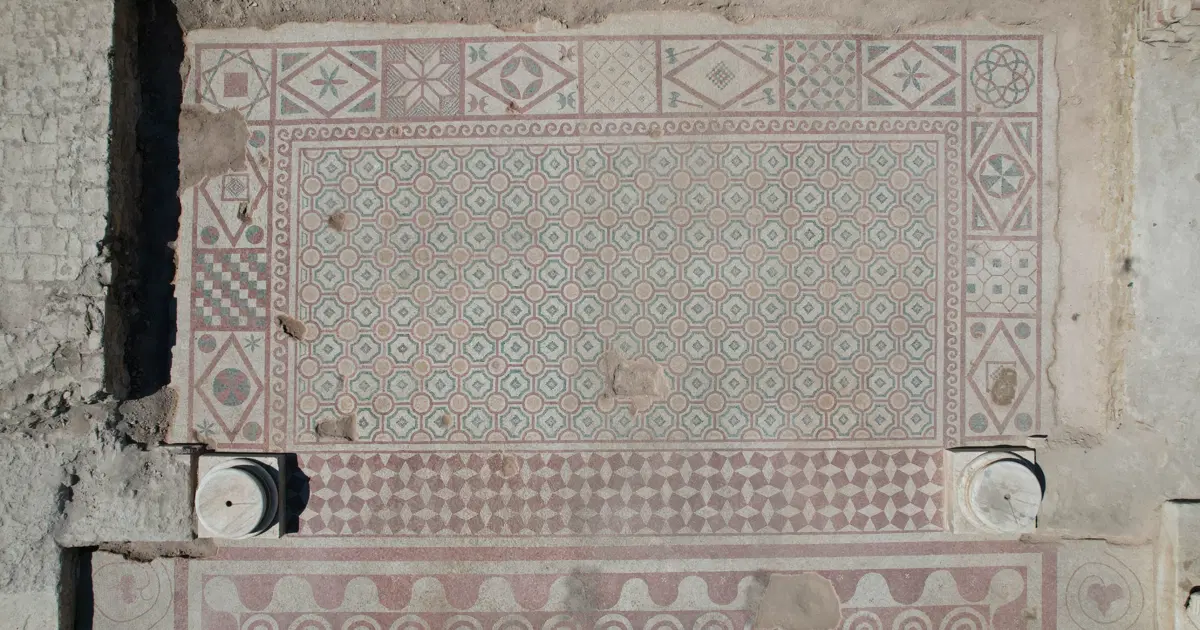 Pompeiopolis’te binlerce yıllık miras gün ışığına kavuştu. 105 metrekalik mozaik ortaya çıktı