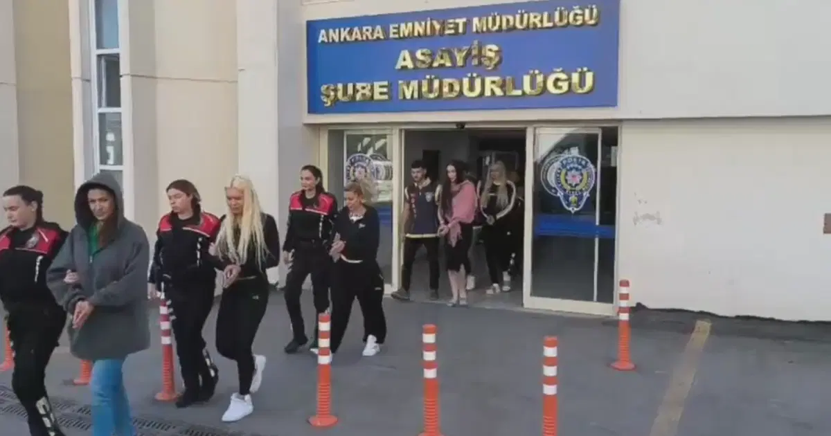 Sosyal medyada müstehcen içerik operasyonu. Tuğba Ekinci dahil 5 kişi gözaltına alındı