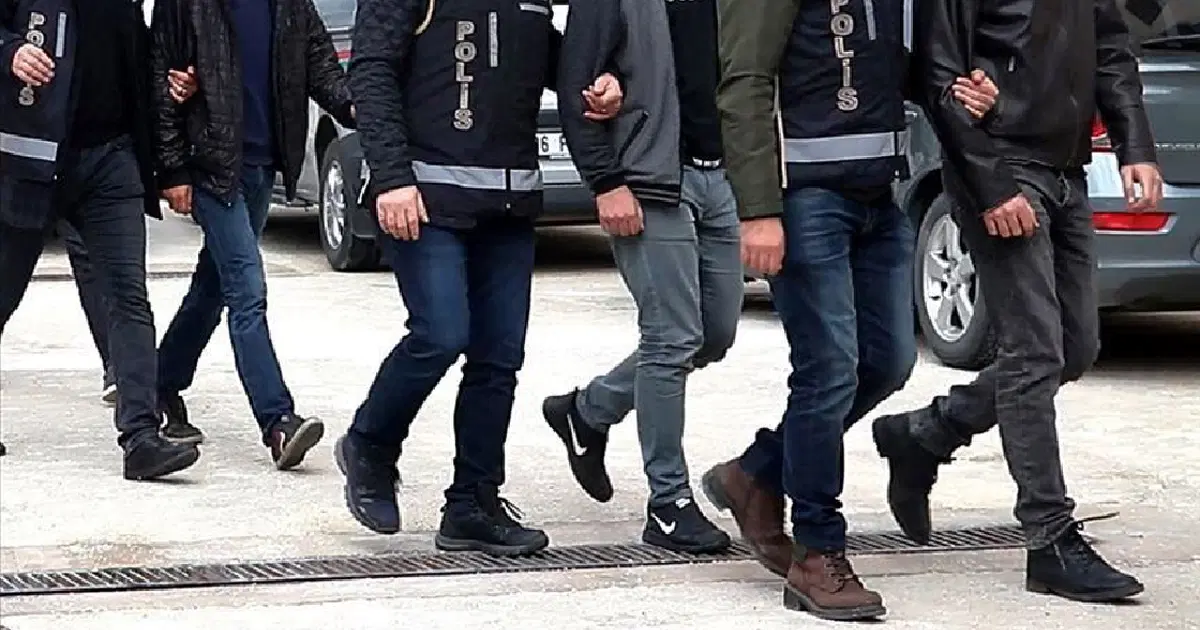"Sokaklar Güvende" operasyonu. İş insanlarından haraç isteyen şüpheliler yakalandı
