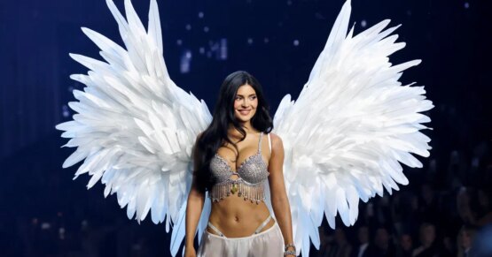 Kylie Jenner ilk kez podyumda. 50 milyon dolarlık rekor