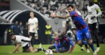 Beşiktaş 10 kişi kaldığı maçta Crystal Palace ile 2-2 berabere kaldı